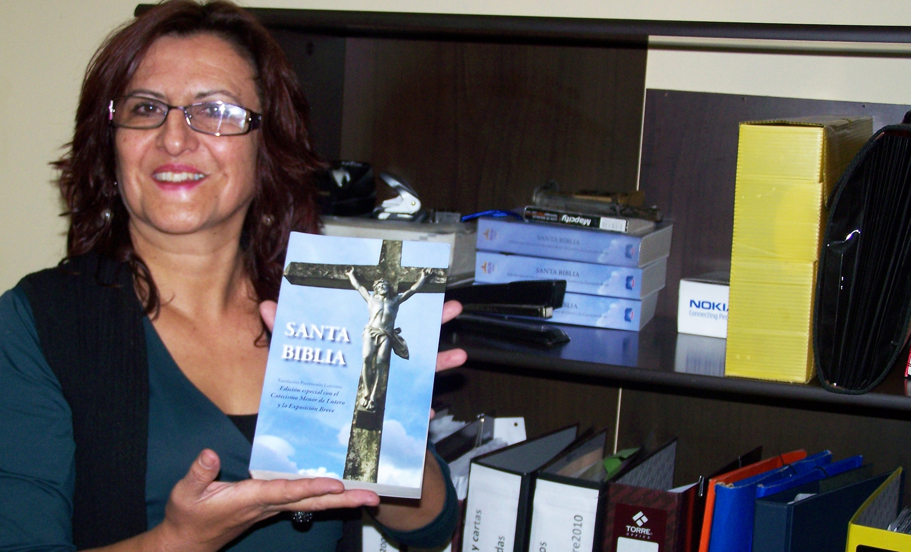 Chile Woman Holding Spanish Bible